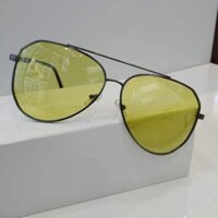 Kính đổi màu Polaroid