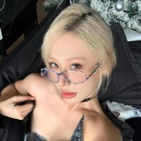 Kính kim cương mặt trơn bằng kim loại 2025 Kính râm hình lõm phong cách mới dành cho nữ