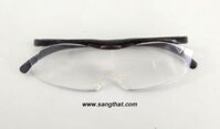 Kính lúp Hazuki (Made in Japan)(mới 90%). Trọng lượng siêu nhẹ 22.6 gram, độ phóng đại 1.6x.