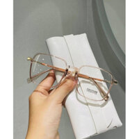 Kính mắt gọng vuông
