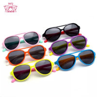 Kính mát / Kính râm trẻ em gọng nhựa dẻo chống UV400, chống gãy dành cho bé trai và bé gái