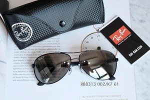 Kính mát Ray-Ban Aviator Carbon Fibre RB8313 màu 002