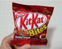 KITKAT BITES 40 gam nhập khẩu từ nội đia Nhật Bản nguyên thùng