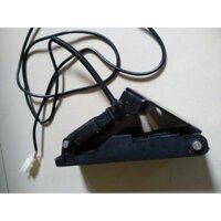 KM. Chân ga xe điện dùng cho các loại xe tay ga điện , xe ô tô 3 bánh, 4 bánh