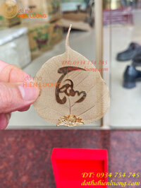 Lá Bồ Đề Chữ Tâm Mạ Vàng 24K Ốp Lưng Điện Thoại