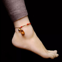 Lắc chân trừ tiểu nhân dây ngũ sắc và giày đầu hổ gỗ đào