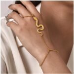 Lắc Tay Nữ Kèm Nhẫn Hình Con Rắn Titan Ko Đen TT5178