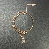 Lắc tay titan dây xích kết hợp charm thỏ mẫu mới dễ thương phong cách hàn quốc sang trọng - shop kỳ lân