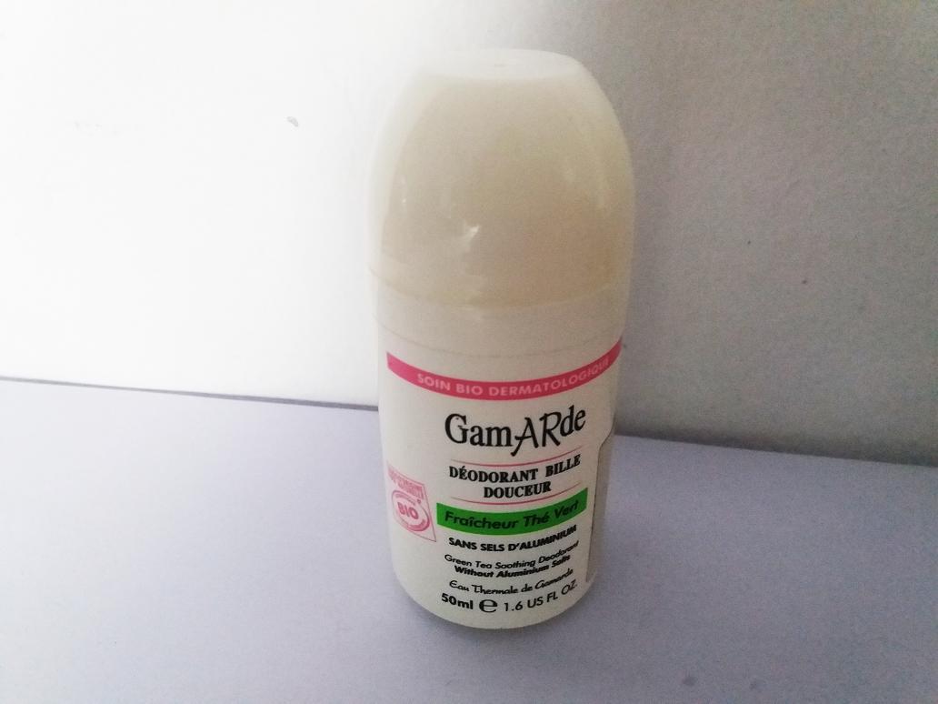 Lăn khử mùi tinh chất trà xanh Gamarde 50ml