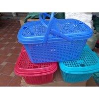 Làn nhựa đi sinh có nắp đậy (bé, to)