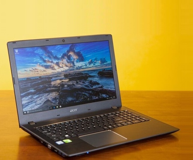 Laptop Acer Aspire E5-576-50JK NX.GRNSV.005 - Intel core i5, 4GB RAM, HDD 1TB, Intel UHD Graphics 620, 15.6 inch