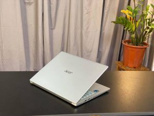 Laptop Acer Swift 3 SF313 53-78UG - Intel Core I7-1165G7, 8GB RAM, SSD 512GB, Intel Iris Xe Graphics, 13.5 inch