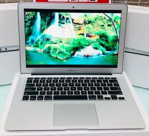 Laptop Apple Macbook Air 13 MD760 - Hàng cũ - Intel core i5 4260U 1.4Ghz, 4GB RAM, 128GB SSD, Intel HD Graphics 5000, 13.3 inch