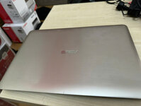 Laptop asus a556ue i7 6500 ram 12g/ ssd 256/ ndivia 930 mx 15.6 fhd