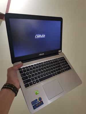 Laptop Asus A556UR-DM083D - Intel i5-6200U, RAM 4GB, 500GB HDD, NVIDIA GeForce 930M, 15.6 inch