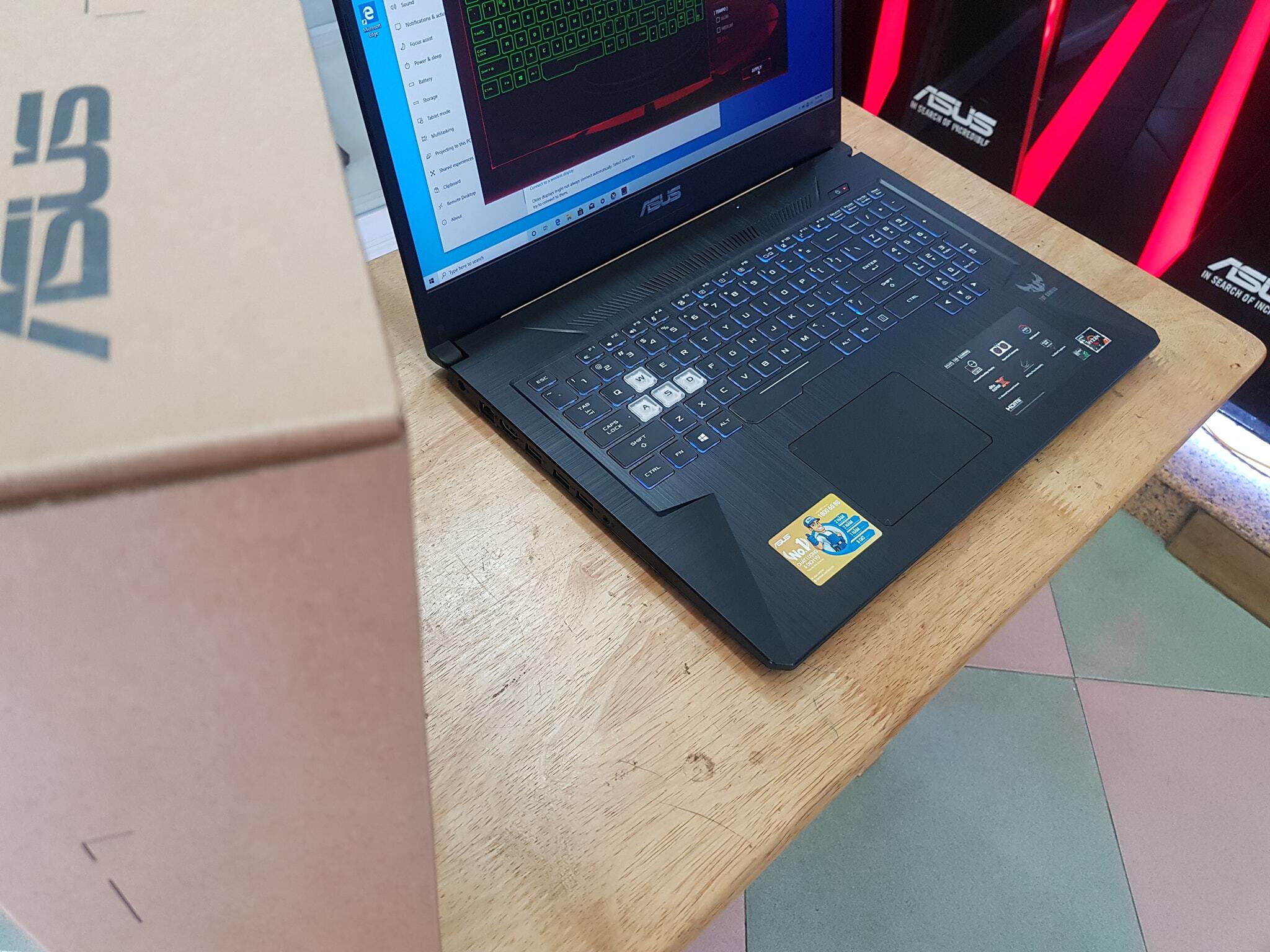 Laptop Asus TUF Gaming FX705DT-AU017T - AMD Ryzen 7 3750H, 8GB RAM, SSD 512GB, Nvidia GeForce GTX 1650 4GB GDDR5, 17.3 inch