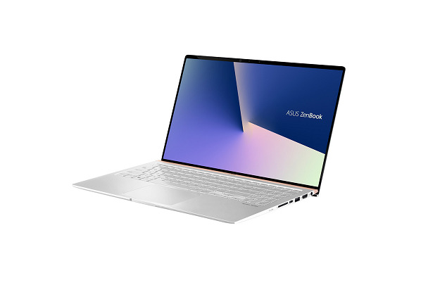 Laptop Asus Zenbook 15 UX533FD-A9027T - Intel core i7-8565U, 8GB RAM, SSD 512GB, Nvidia GeForce GTX 1050 2GB GDDR5, 15.6 inch