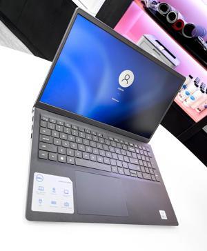 Laptop Dell Inspiron 3511 - Intel core i5-1035G1, 8GB RAM, SSD 256GB, Intel UHD Graphics, 15.6 inch