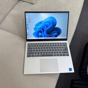 Laptop Dell Inspiron 5425 - AMD Ryzen R5-5625U, 16GB RAM, SSD 512GB, AMD Radeon Graphics, 14 inch