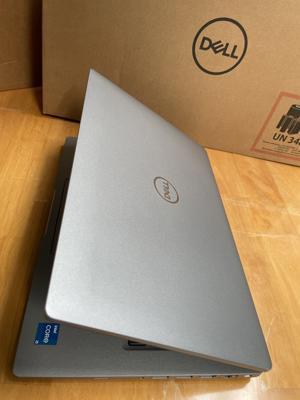 Laptop Dell Latitude 5430 - Intel core i5-1245U, 16GB RAM, SSD 256GB, Intel Iris Xe Graphics, 14 inch