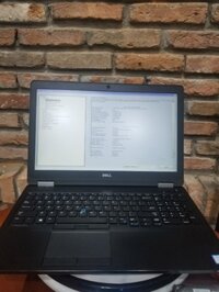 Laptop Dell Latitude E5570 Core i5 -6300u/ 8 GB RAM/ 256 GB SSD/ 15.6″ FHD