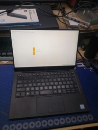 Laptop Dell XPS 9370/ Core i5- 8250U/ Ram 8Gb/ SSD 256Gb/ Màn 13.3 Full HD