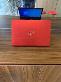 Laptop FUJITSU Lifebook S904 Core i5 4200u/Ram 4GB/ SSD 120/ VGA Intel Graphic/ Màn hình 13.3 FHD IPS đẳng cấp doanh nhân 