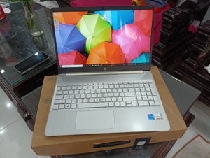 Laptop HP 15s-fq2045TU 31D93PA - Intel Core i7-1165G7, 8GB RAM, SSD 512GB, Intel Iris Xe Graphics, 15.6 inch
