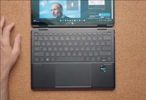 Laptop HP Spectre x360 14-ef0013dx - Intel core i7-1255U, 16GB RAM, SSD 1TB, Intel Iris Xe Graphics, 13.5 inch