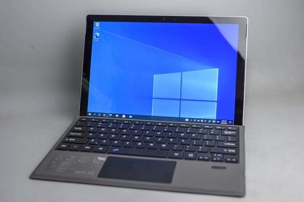 Laptop Microsoft Surface Pro 6 - Intel Core i5-8250U, 16GB RAM, SSD 256GB, Intel UHD Graphics 620, 12.3 inch