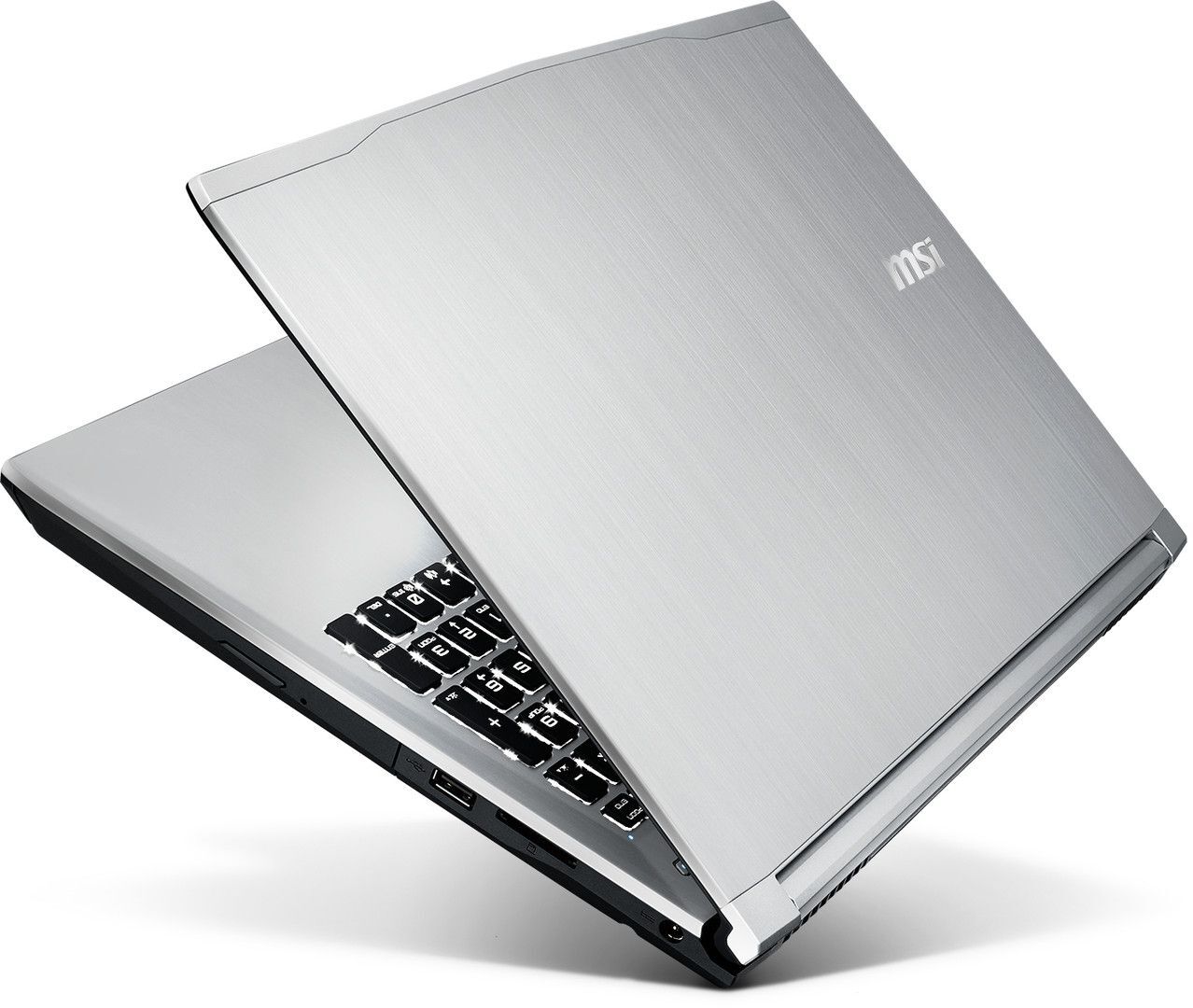 Laptop MSI PE70 6QE 627XVN - Intel Core i7-6700HQ 2.60GHz, Ram 8G DDR4, HDD 1TB 7200rpm, VGA GeForce GTX 960M