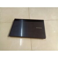 Laptop Samsung core i3 12in nhỏ gọn