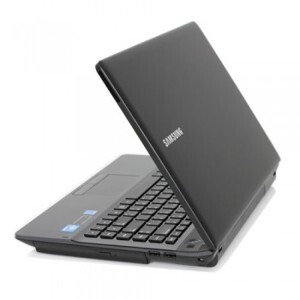 Laptop Samsung Series 3 NP300E4X-A05VN - Intel Core i3-2370M 2.4GHz, 2GB RAM, 500GB HDD, Intel HD Graphics 3000, 14 inch