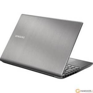 Laptop Samsung Series 3 (NP300E4X-A06VN) - Intel Core i3-3110M 2.4GHz, 2GB RAM, 500GB HDD, VGA Intel HD Graphics 4000, 14 inch