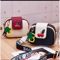 (LC0047) Túi Xách Nữ Đeo Chéo Dây Bản To Khoá Có Gắn Quả Anh Đào