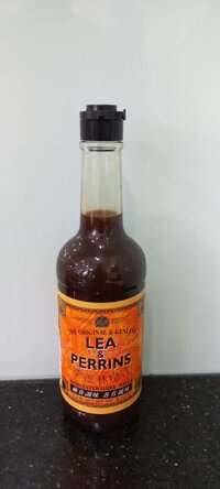 Lea & Perrins Worcestershire Sauce. 290ml