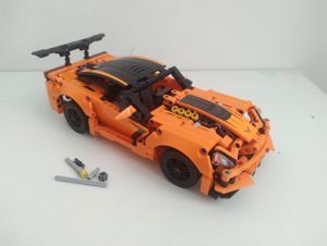 Lego Technic 42093 - Xe đua Chevrolet Corvette ZR1