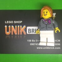 Lego UNIK BRICK 10249 Girl Cô gái quàng khăn hồng trong Creator chính hãng (như hình).