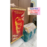 Liễn treo tết in vải Silk nẹp gỗ hoa văn - Nhân In Kỹ Thuật Số