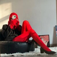 LINH TUXEDO - VỚ TẤT QUẦN MÀU ĐỎ NỔI BẦN BẬT