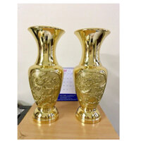 Lọ hoa bằng đồng nguyên chất, lục bình bằng đồng nguyên chất.