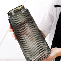 Lọ hoa decor trang trí nội thất , bình cắm hoa thuỷ tinh trang trí để bàn làm việc kẻ sọc NHIỀU MÀU