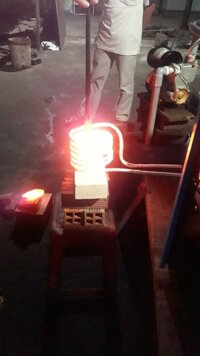 Lò trui kim loại cao tần 40kva