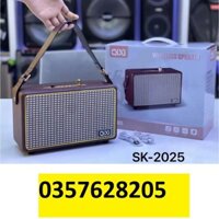 Loa Bluetooth Qixi SK- 2025. Âm Thanh Hay Siêu Đỉnh Tích Hợp Cổng Micro 6.5 Karaoke Micro Không Dây. Bảo Hành 12 Tháng.