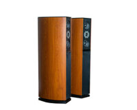 Loa Jamo D 590