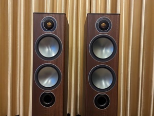 Loa Monitor Audio Bronze 5