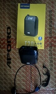 LOA TRỢ GIẢNG APORO T20 - CO BLUETOOTH - KÈM MIC KHÔNG DÂY