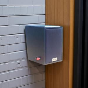 Loa vệ tinh Blaster V41