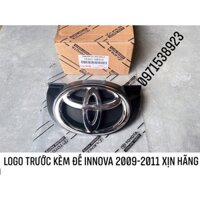 LOGO TRƯỚC INNOVA 2008-2012 XỊN CHÍNH HÃNG KÈM ĐẾ ĐEN 75301-0K010