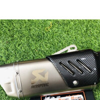 LON PÔ AKARPOVIC R1 - BẠC ỐP CARBON